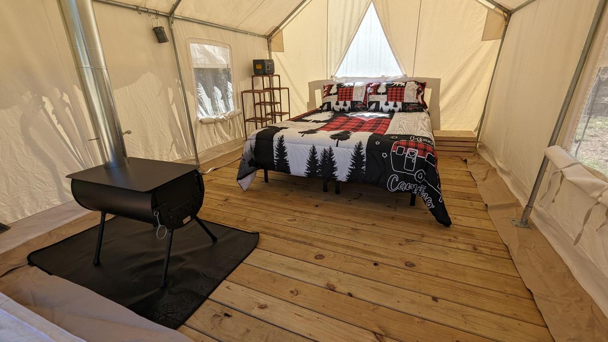 A Peace Of Heaven Cabins And Rv Vanderpool Екстериор снимка